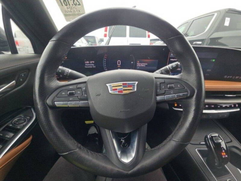 2024 Cadillac XT4 Sport