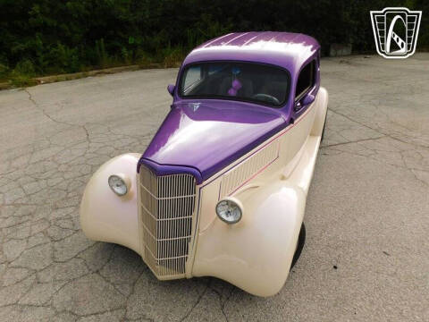 1935 Ford Tudor