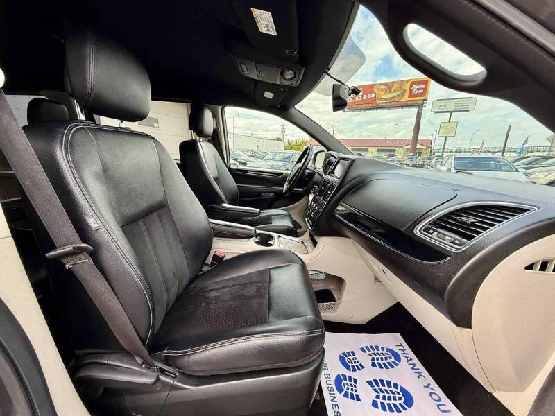 2017 Dodge Grand Caravan SXT