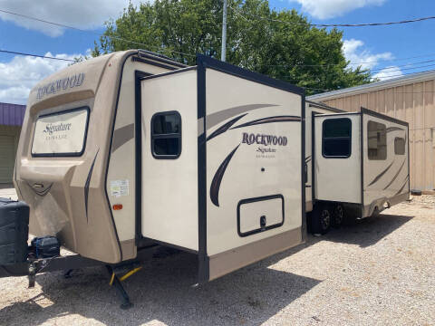 2017 Rockwood 8328BS