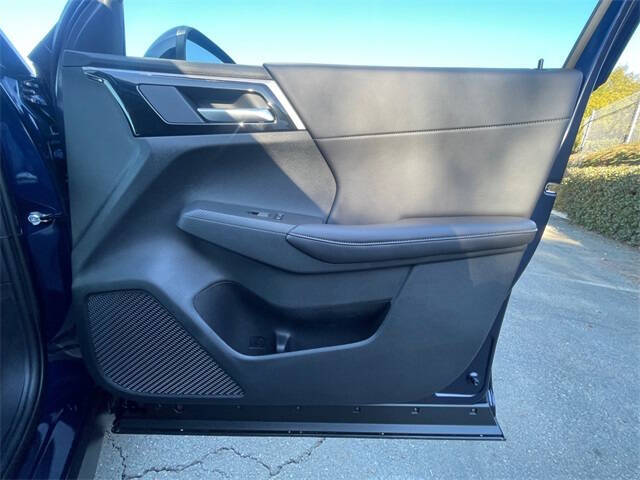 2025 Mitsubishi Outlander PHEV SE