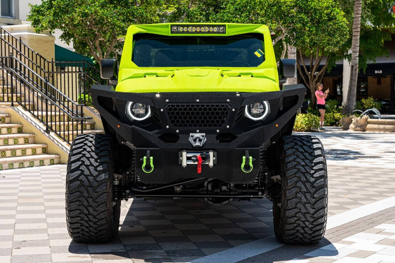 2022 JEEP Gladiator Pickup - $147,995