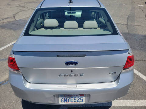 2009 Ford Focus SES