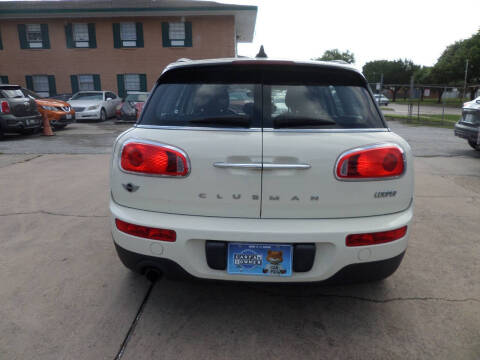 2017 MINI Clubman Cooper