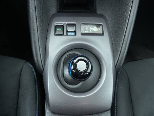 2025 Nissan LEAF S