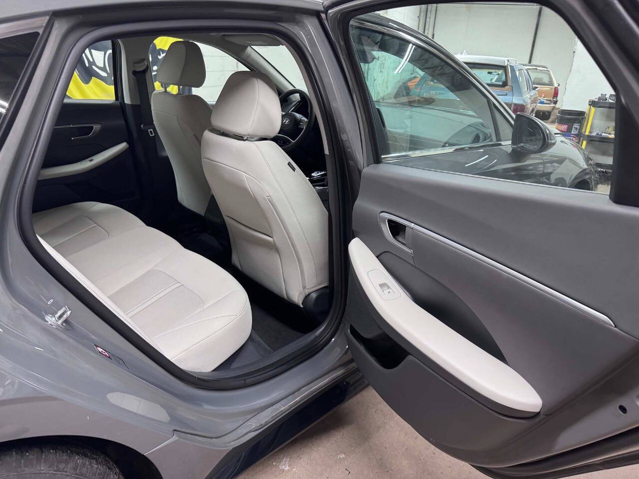 2022 Hyundai Sonata 24
