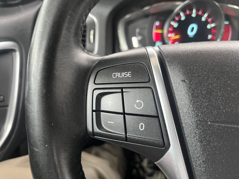 2014 Volvo S60 T5 Premier Plus