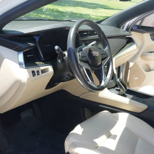 2017 Cadillac XT5