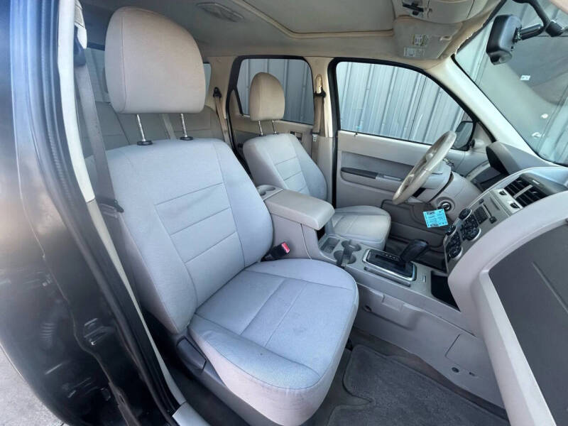 2011 Ford Escape XLT