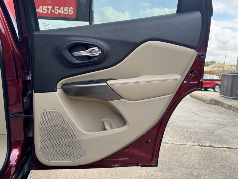 2019 Jeep Cherokee Latitude