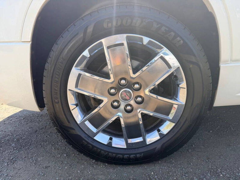 2011 GMC Acadia Denali