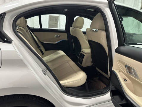 2023 BMW 3 Series 330i xDrive