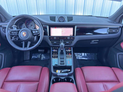 2023 Porsche Macan