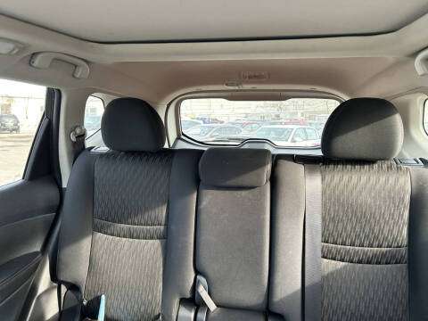2017 Nissan Rogue SV