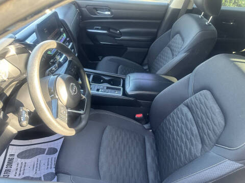 2022 Nissan Pathfinder S