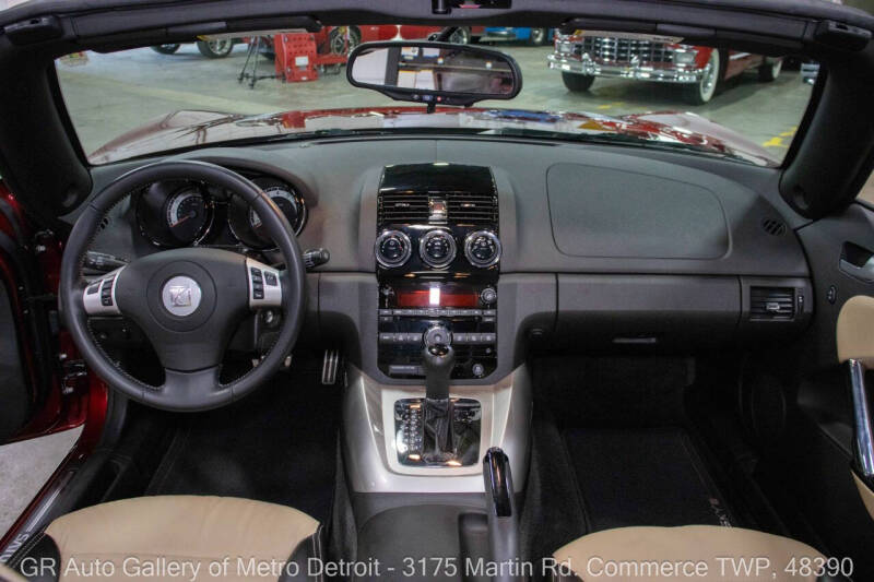 2009 Saturn SKY Red Line