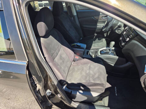 2014 Nissan Rogue SV