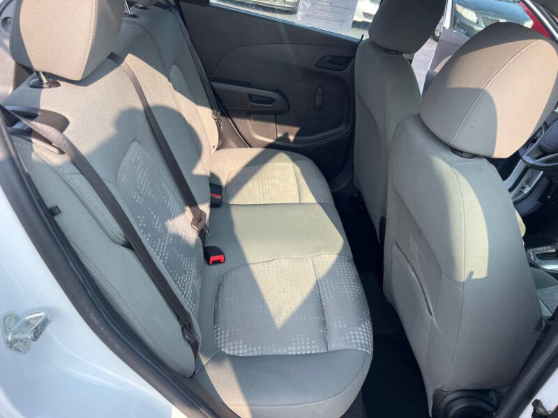 2016 Chevrolet Sonic LS Auto