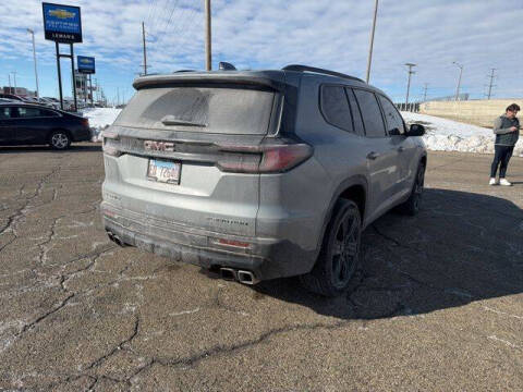 2024 GMC Acadia Elevation