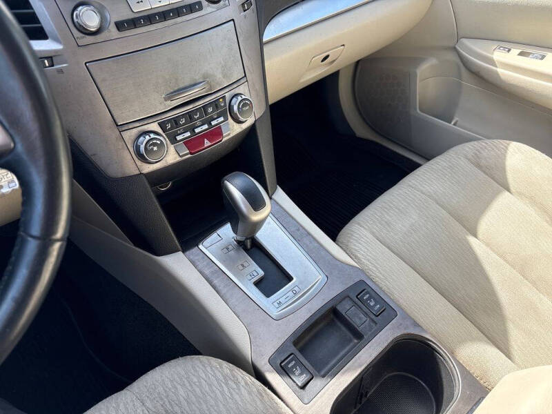 2012 Subaru Outback 2.5i Premium