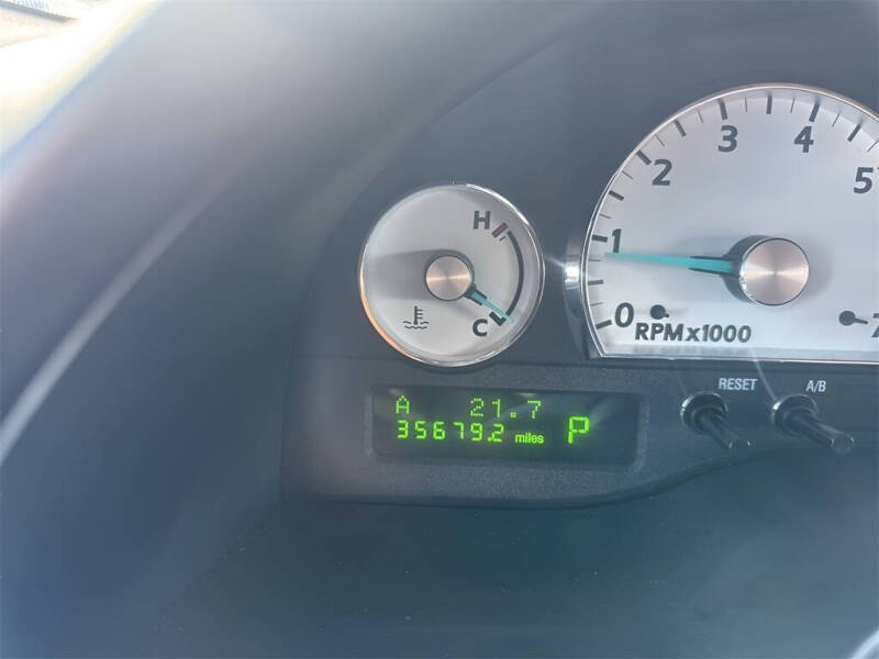 2003 Ford Thunderbird