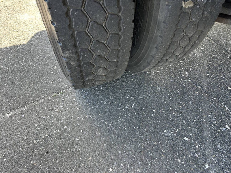 2007 Freightliner M2 106