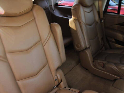 2016 Cadillac Escalade Platinum