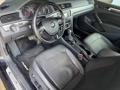 2018 Volkswagen Passat 2.0T R-Line