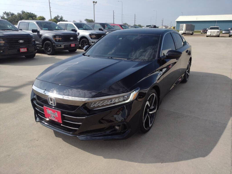 Used 2022 Honda Accord Hybrid Sport with VIN 1HGCV3F23NA040844 for sale in Chamberlain, SD