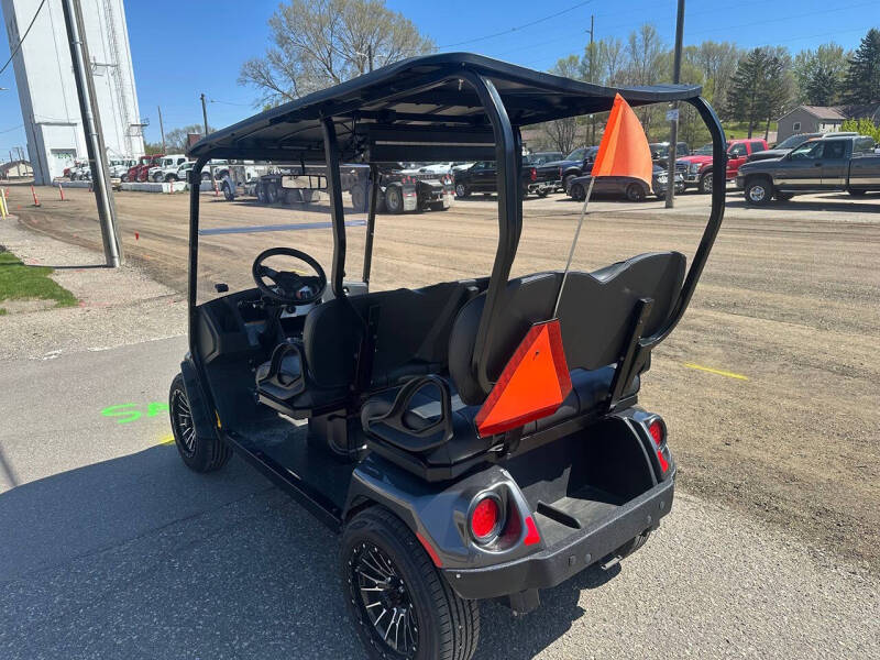 2022 E-Z-GO Liberty