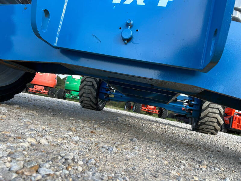 2015 Genie S-65 Boom / Manlift