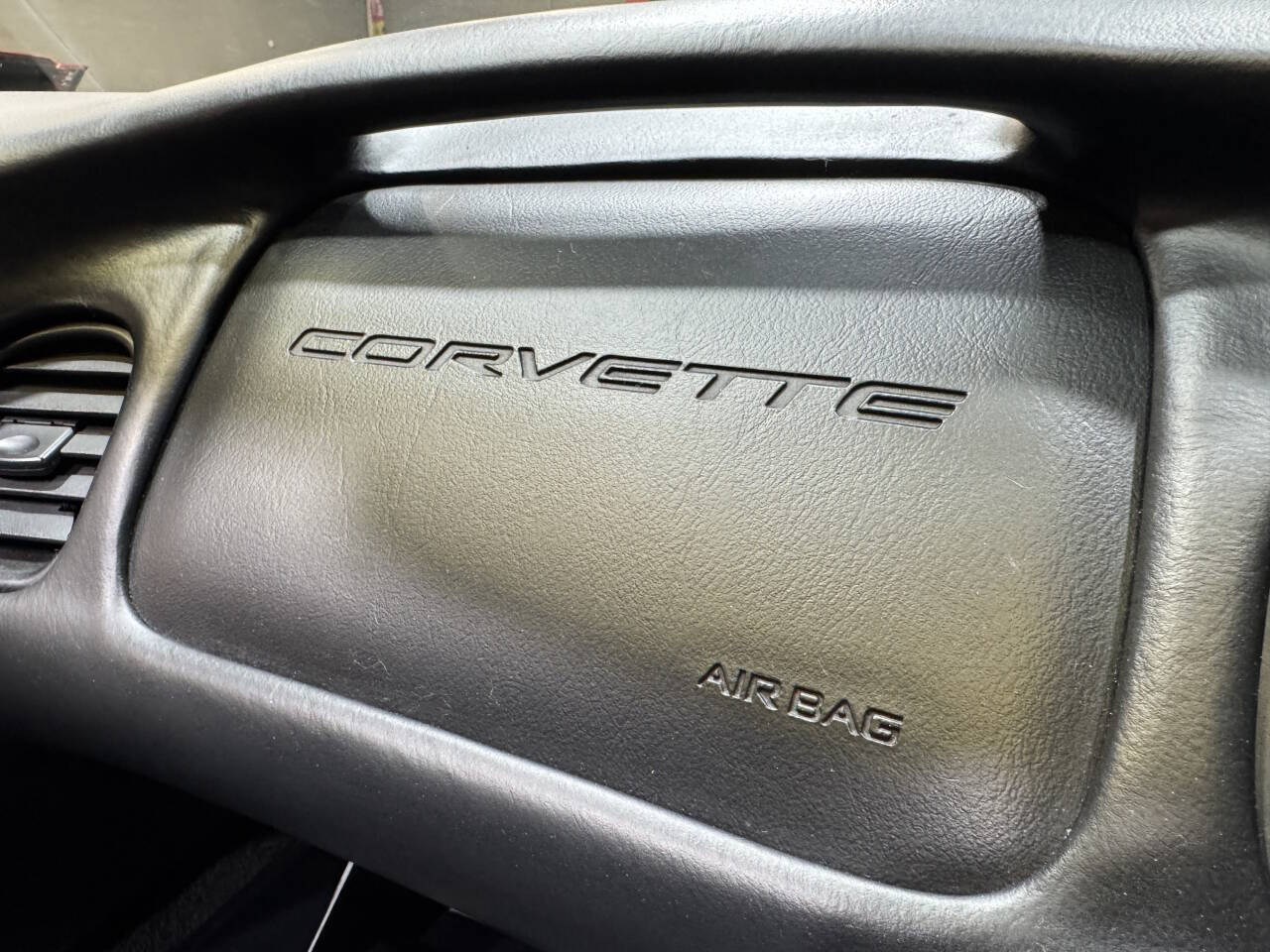 2004 Chevrolet Corvette 3