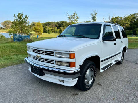 1997 Chevrolet Tahoe for sale at London Motors in Arlington Heights IL