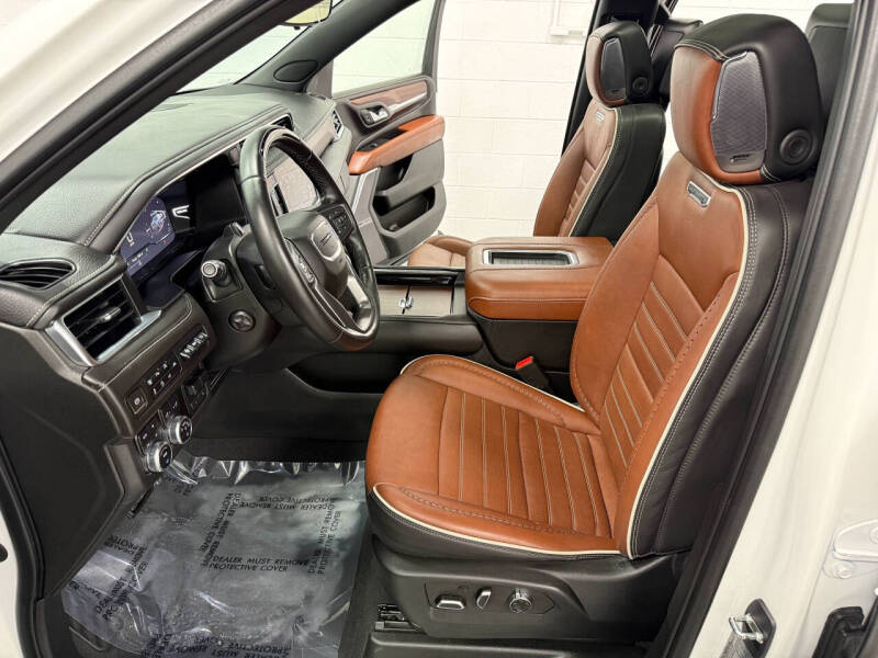 2023 GMC Yukon Denali Ultimate