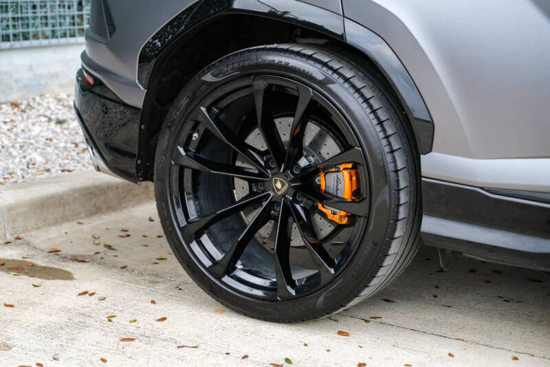 2020 Lamborghini Urus