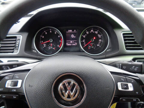 2016 Volkswagen Passat