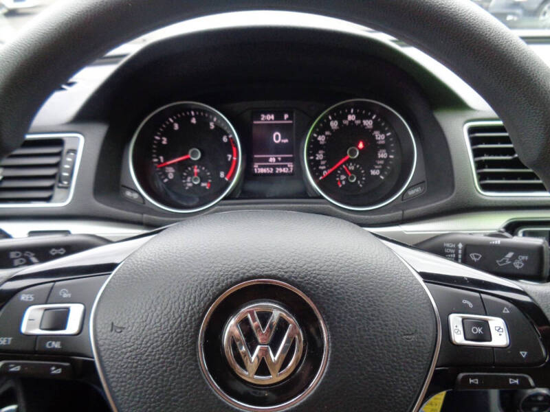 2016 Volkswagen Passat