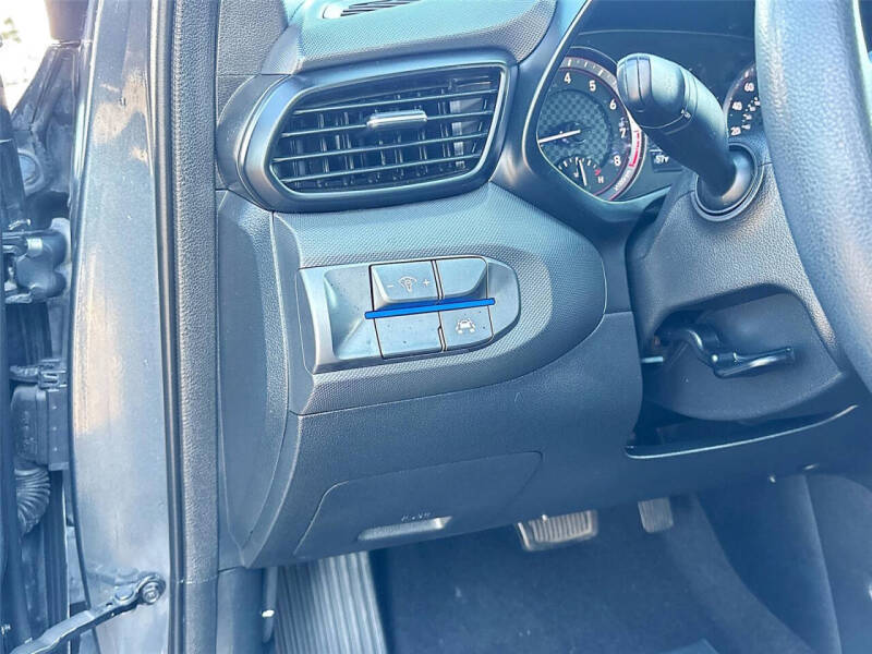 2019 Hyundai Veloster