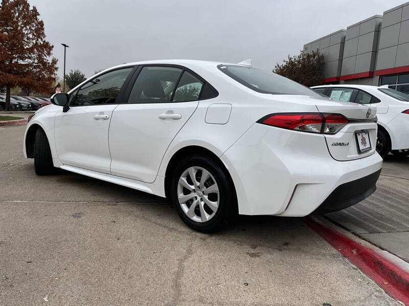 2025 Toyota Corolla LE