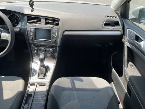 2016 Volkswagen e-Golf SE