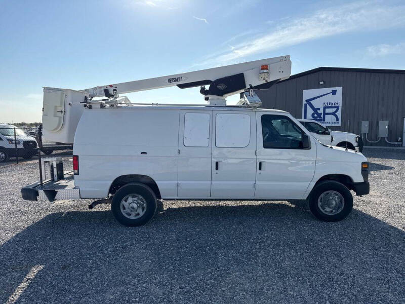 2010 Ford E-Series E-350 SD