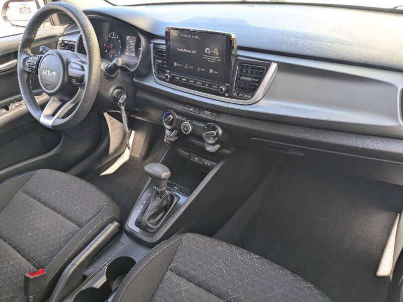 2023 Kia Rio LX
