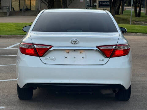 2017 Toyota Camry LE