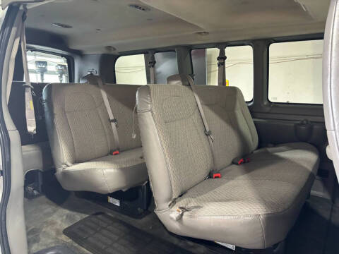 2012 GMC Savana LT 2500