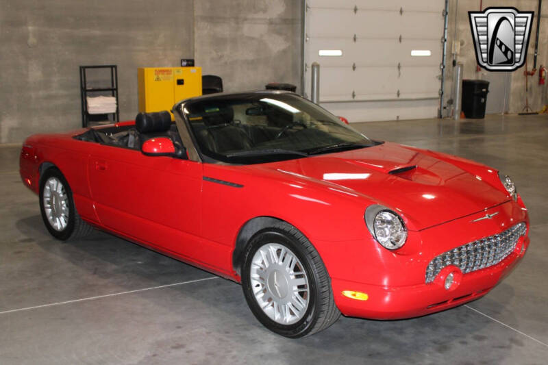 2002 Ford Thunderbird Deluxe