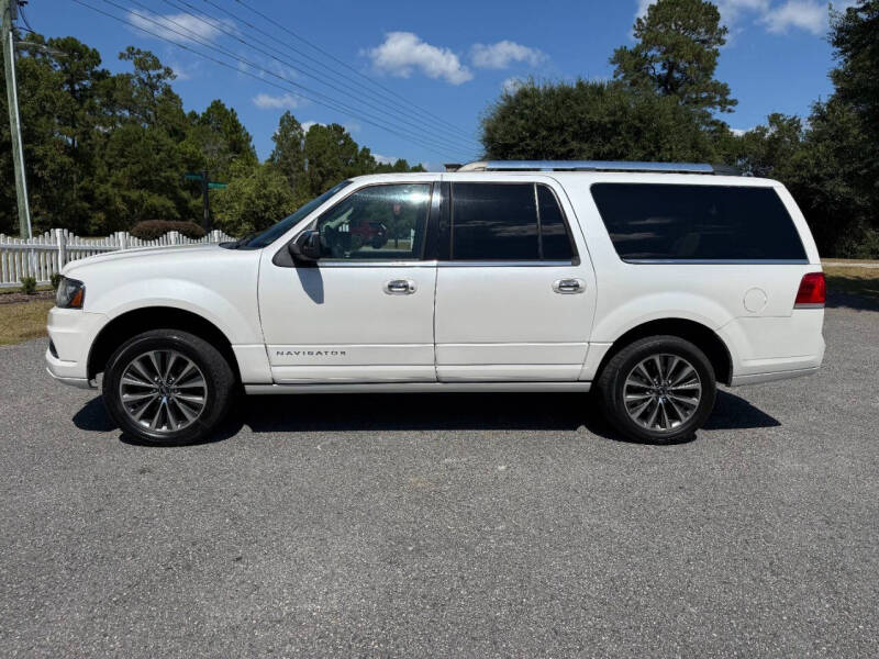 2017 Lincoln Navigator L Select