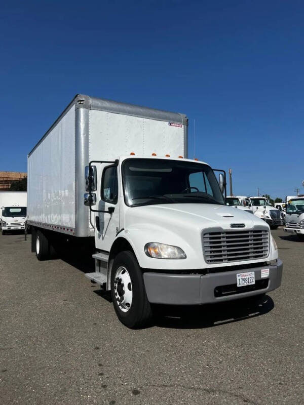 2021 Freightliner M2 106