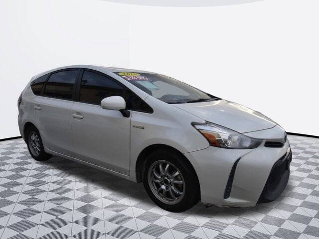2016 Toyota Prius v Two