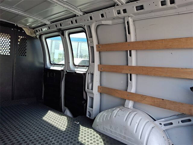 2023 Chevrolet Express 2500