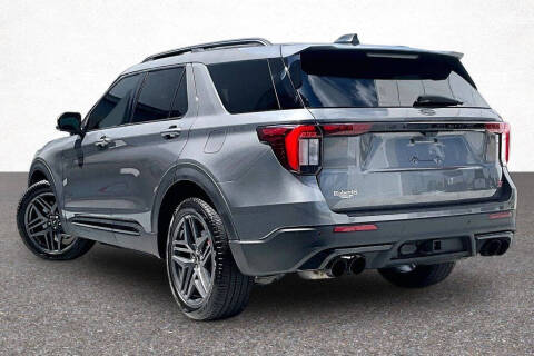 2025 Ford Explorer ST